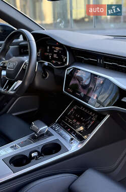 Седан Audi A6 2019 в 