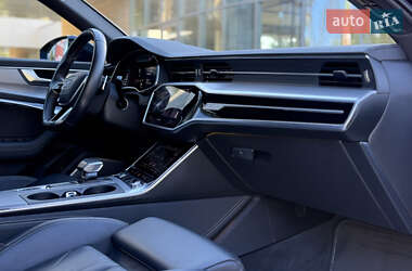 Седан Audi A6 2019 в 