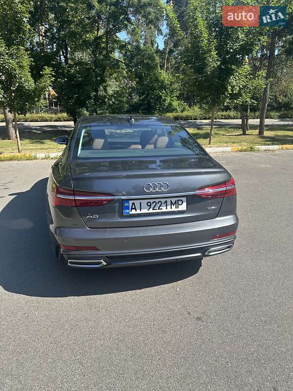 Седан Audi A6 2019 в Бучі