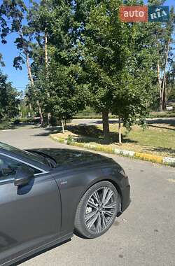 Седан Audi A6 2019 в 
