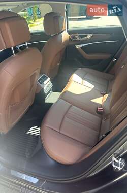 Седан Audi A6 2019 в 