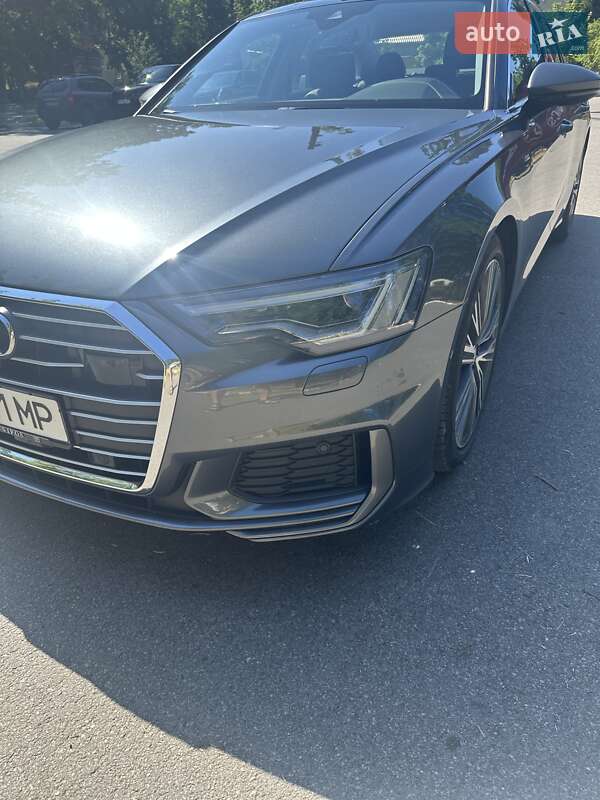 Седан Audi A6 2019 в Бучі