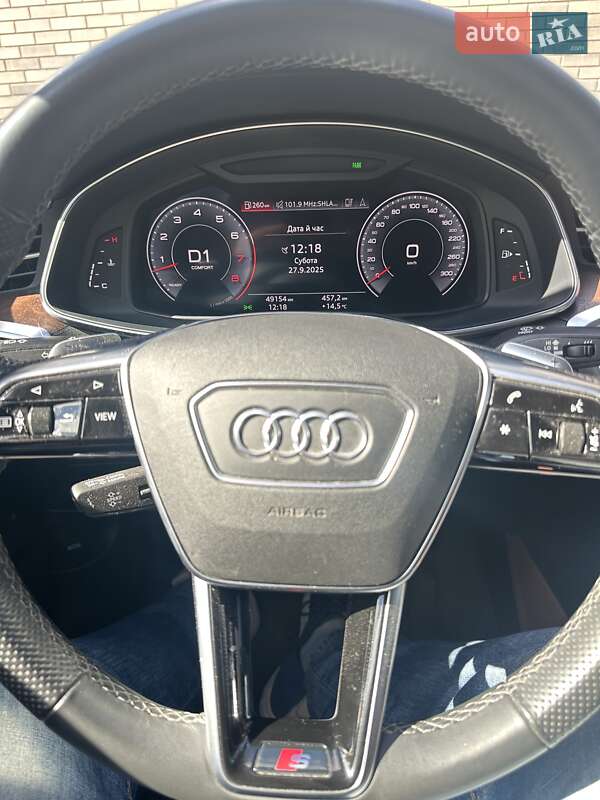 Седан Audi A6 2019 в Бучі