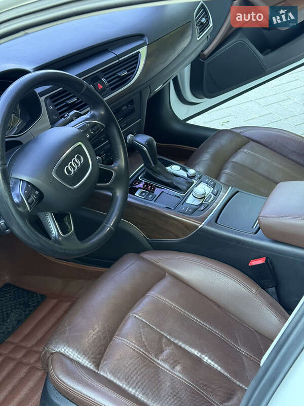 Седан Audi A6 2015 в Хмельницком