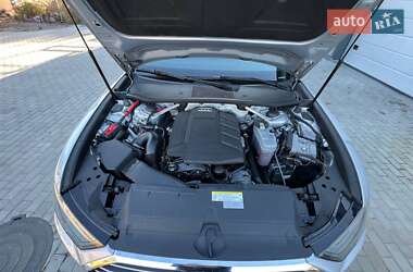 Седан Audi A6 2019 в 