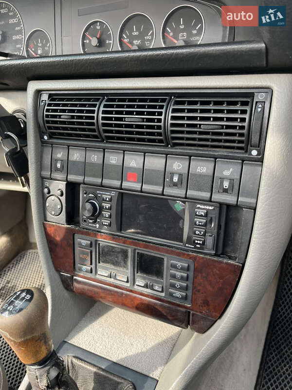 Седан Audi A6 1996 в Харькове