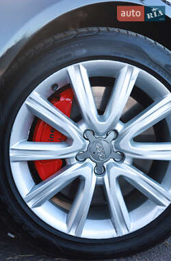 Седан Audi A6 2013 в 