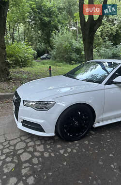 Седан Audi A6 2016 в 