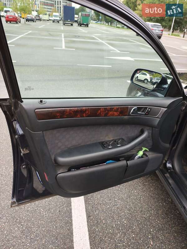 Универсал Audi A6 2000 в Киеве