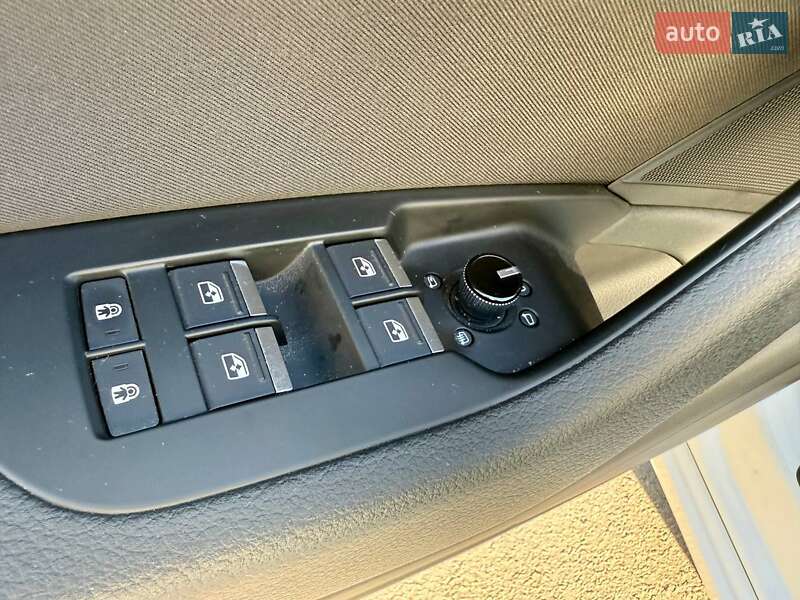 Универсал Audi A6 2020 в Киеве