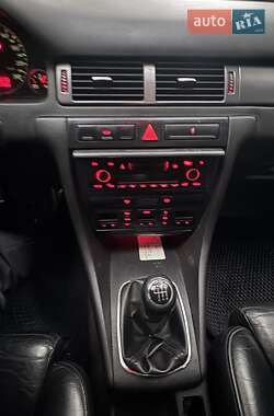 Універсал Audi A6 2001 в 