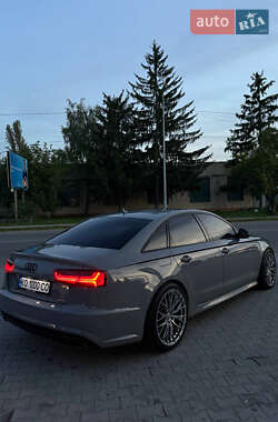 Седан Audi A6 2015 в 