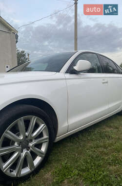 Седан Audi A6 2013 в 