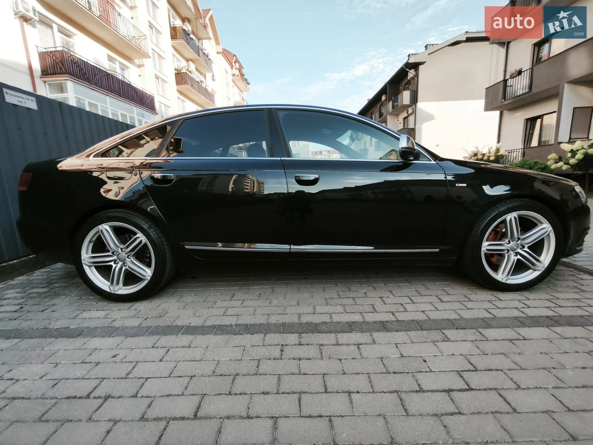 2010 Audi A6 - мініатюра 3
