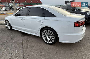 Седан Audi A6 2015 в 