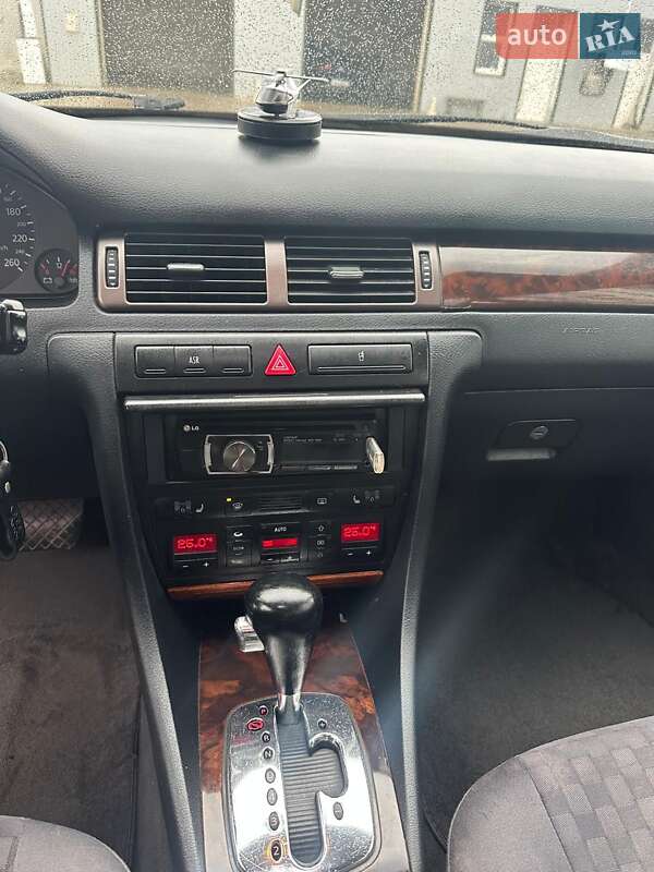 Седан Audi A6 2000 в Чорткові