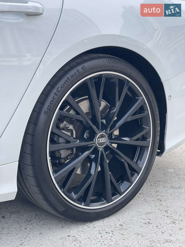 Седан Audi A6 2020 в Киеве