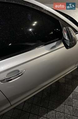 Седан Audi A6 2014 в 