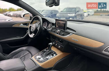 Седан Audi A6 2015 в 