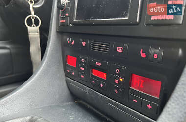 Седан Audi A6 1999 в 