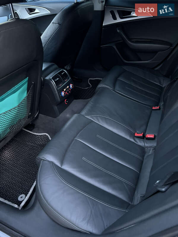 Седан Audi A6 2011 в Буковеле