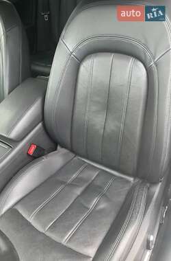 Седан Audi A6 2015 в 