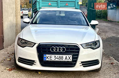 Седан Audi A6 2012 в 