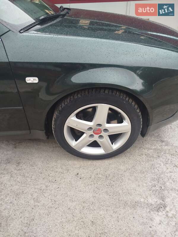 Универсал Audi A6 2001 в Звягеле
