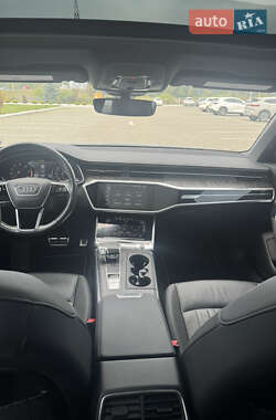 Седан Audi A6 2019 в 