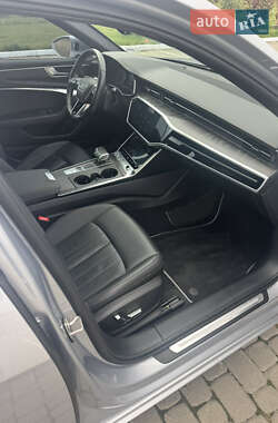 Седан Audi A6 2019 в 