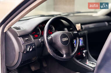 Универсал Audi A6 2004 в 
