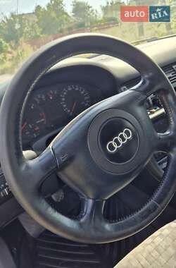 Универсал Audi A6 1998 в 