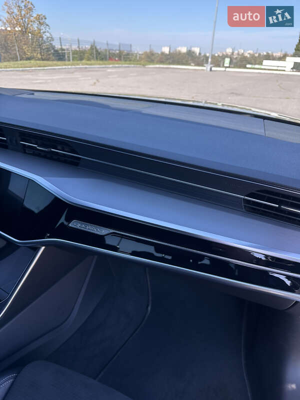 Седан Audi A6 2020 в Харькове