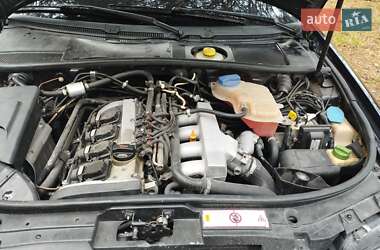 Седан Audi A6 2001 в 