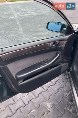 Седан Audi A6 1998 в 