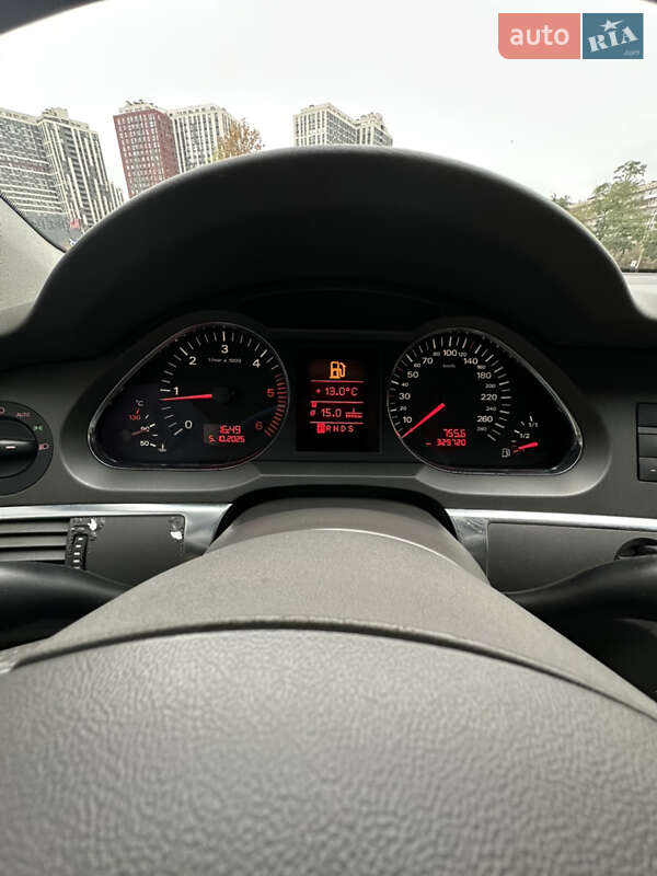 Седан Audi A6 2004 в Киеве