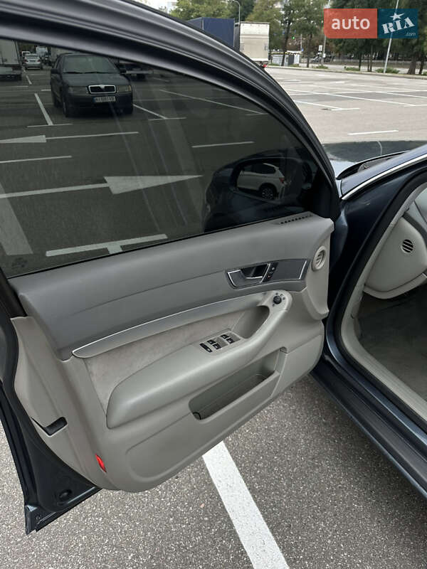 Седан Audi A6 2004 в Киеве