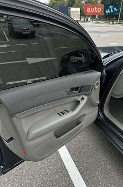 Седан Audi A6 2004 в 