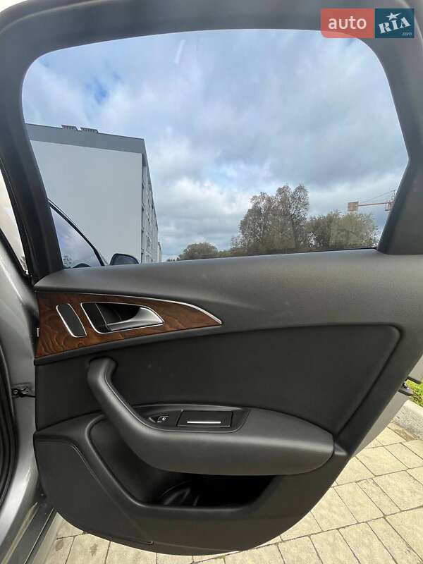 Седан Audi A6 2015 в Новояворовске