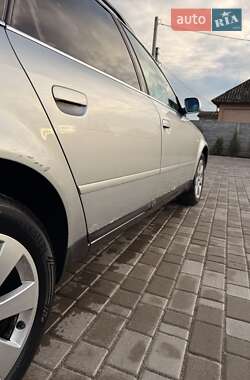 Универсал Audi A6 2000 в 