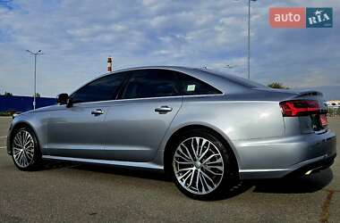 Седан Audi A6 2015 в 