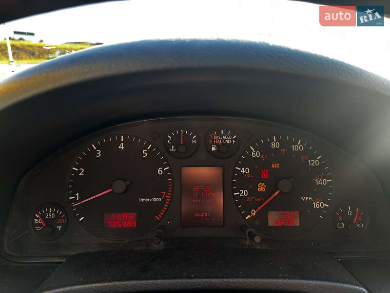 Седан Audi A6 2000 в Львове