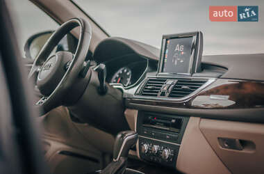 Седан Audi A6 2015 в 