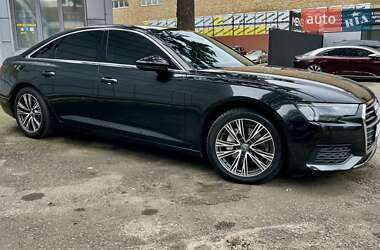 Седан Audi A6 2021 в 
