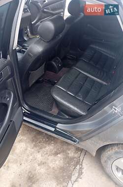 Седан Audi A6 2002 в 
