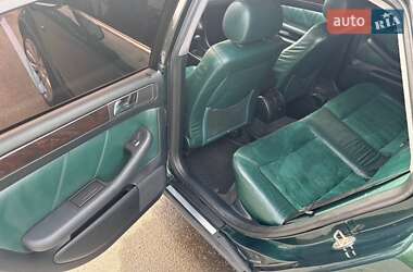 Седан Audi A6 2001 в 