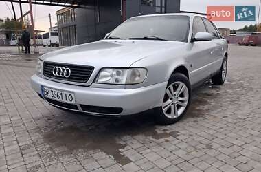 Седан Audi A6 1995 в Зарічному