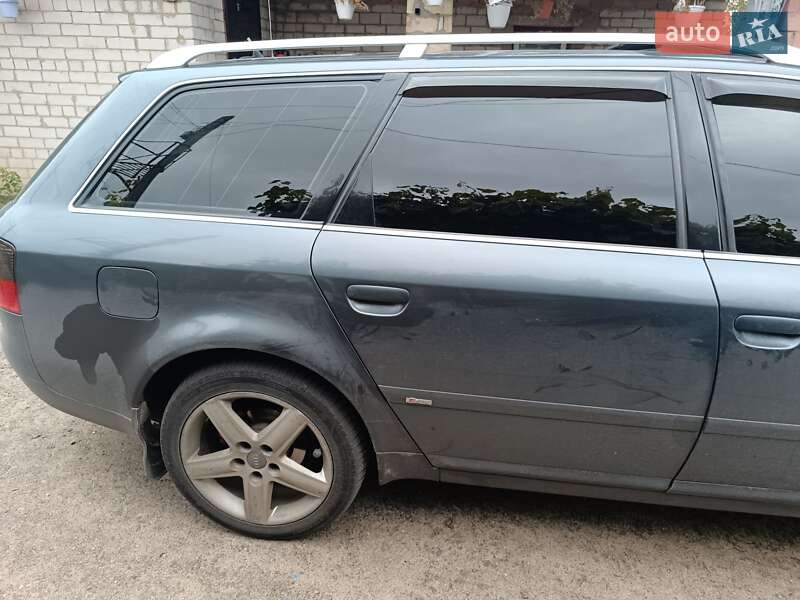 Универсал Audi A6 2004 в Коростене