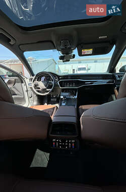 Седан Audi A6 2022 в 