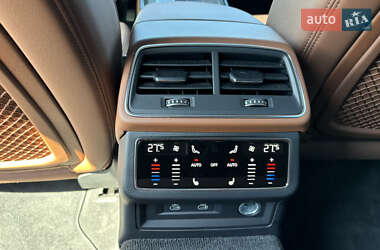 Седан Audi A6 2022 в 